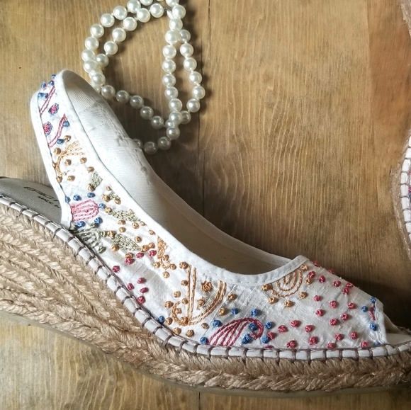 Eric Michael Shoes - NWOT Nordstrom's Eric Michael Embroidered Wedge Espadrilles